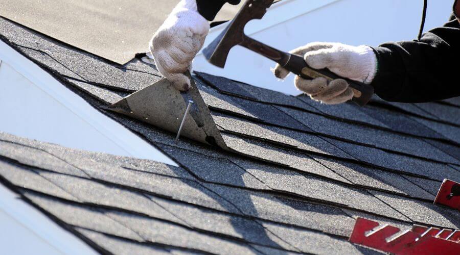 Professional residential roofers in Helena, MO